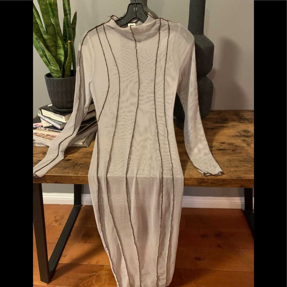 Beautiful Dress Completely Mesh !🤍✨